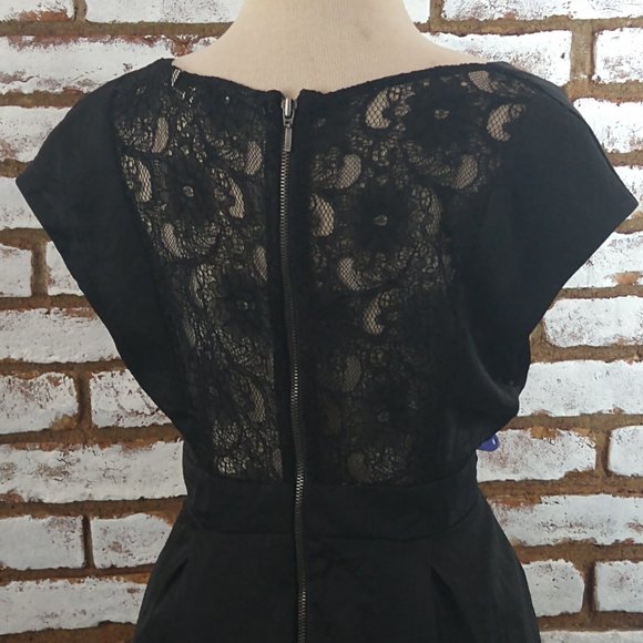 BCBG Generation Black Dress Lace Back Sz 10 - Picture 8 of 15